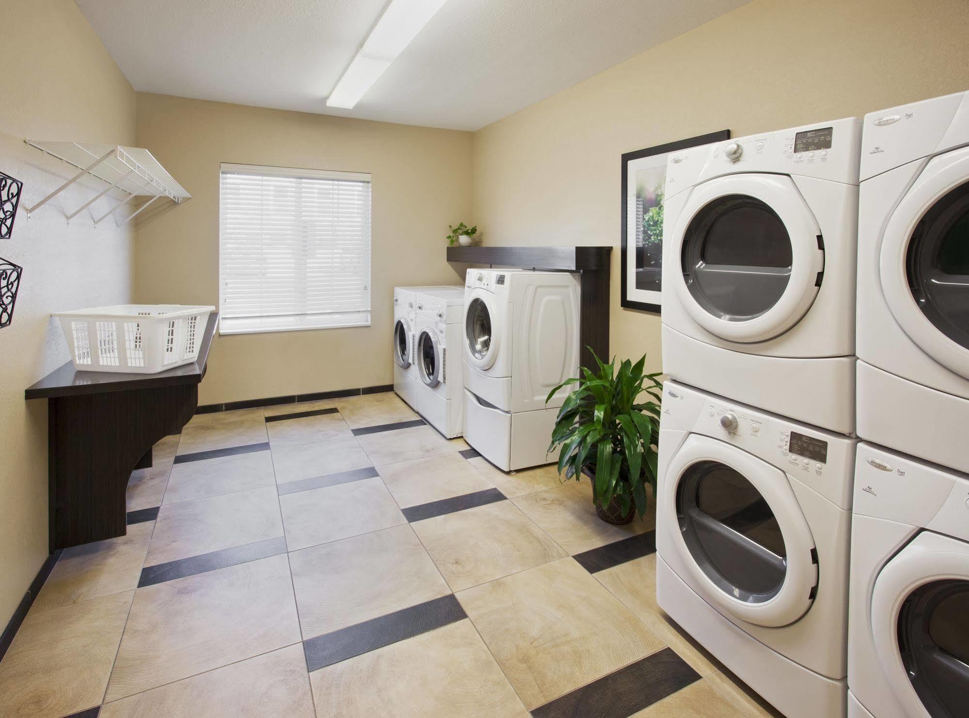 Candlewood Suites College Station By Ihg Bryan Bagian luar foto